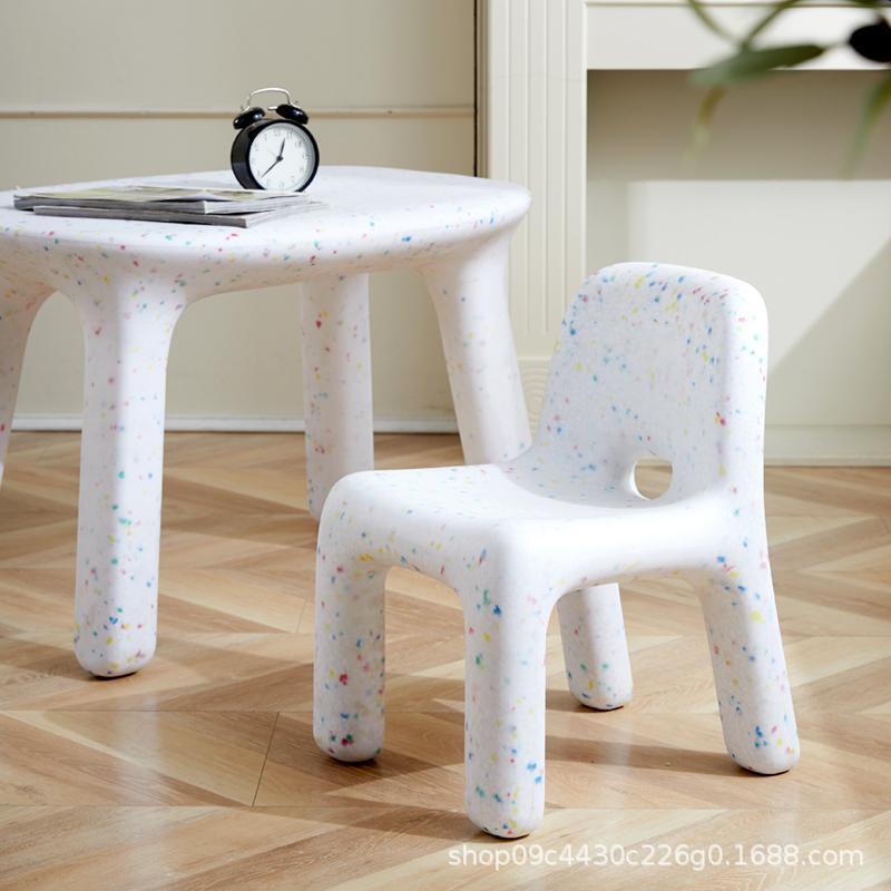 Chaise Enfant Écologique LazyC - Kids Outdoor Chair Plastic avis et prix